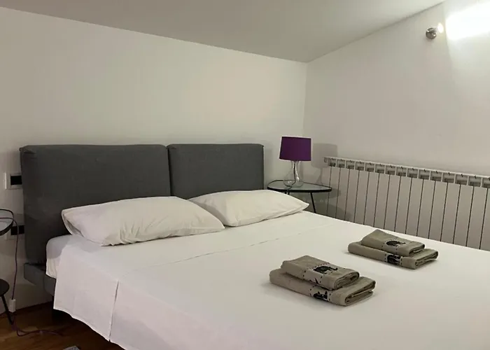 Orange Tree 아파트 *